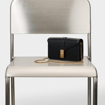 Heleyne - Black Overflow - image 3