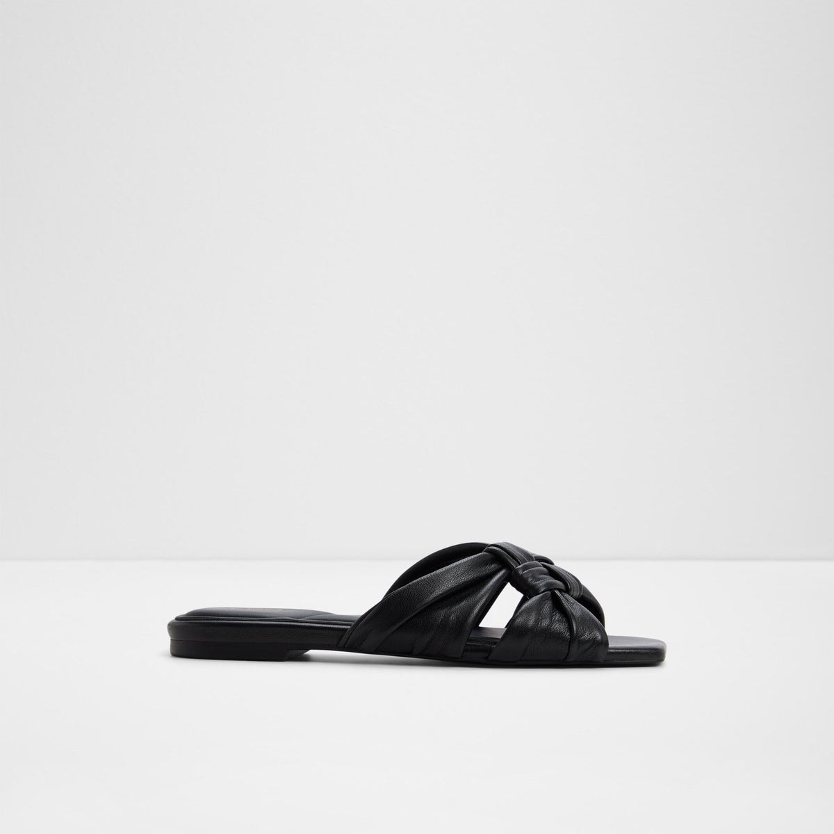 Henrielle-In - Black - square image