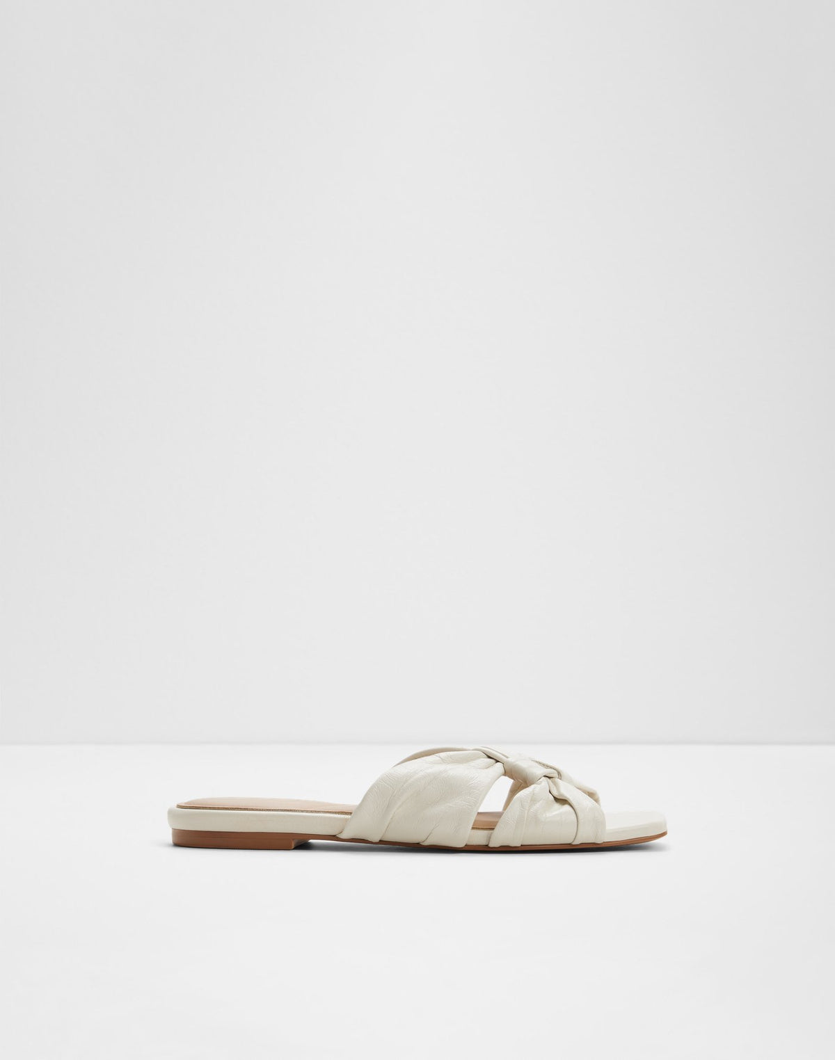 Henrielle-In - White - alternate image