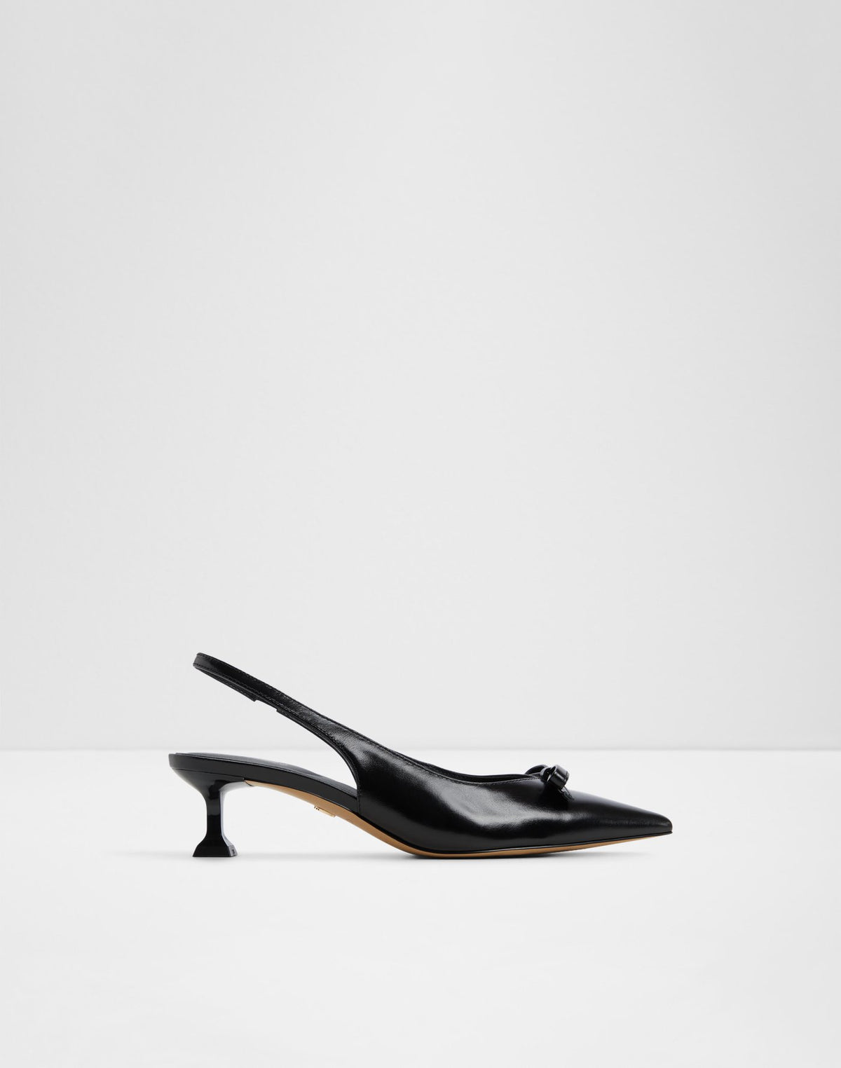 Luxuriant - Black - alternate image