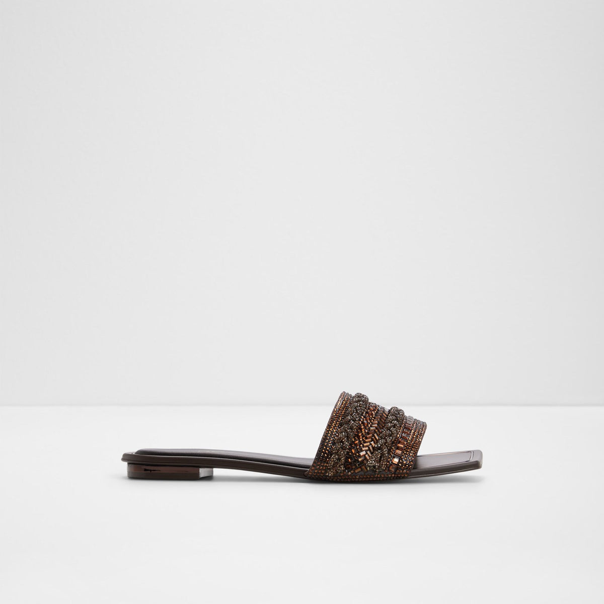 Navalia - Dark Brown - square image