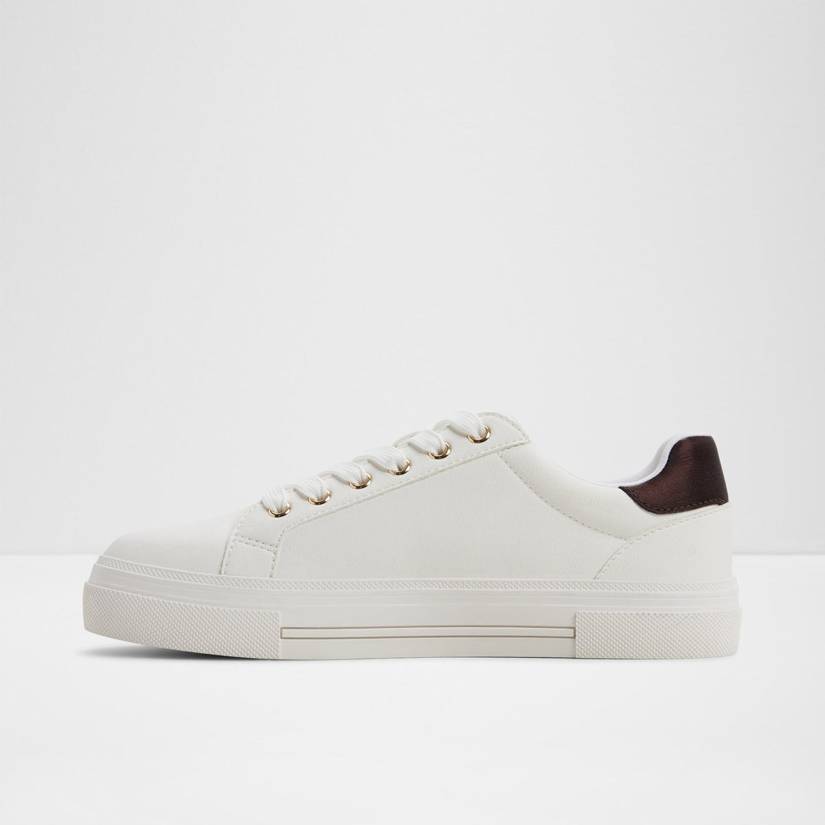 Saddie - White - image 2