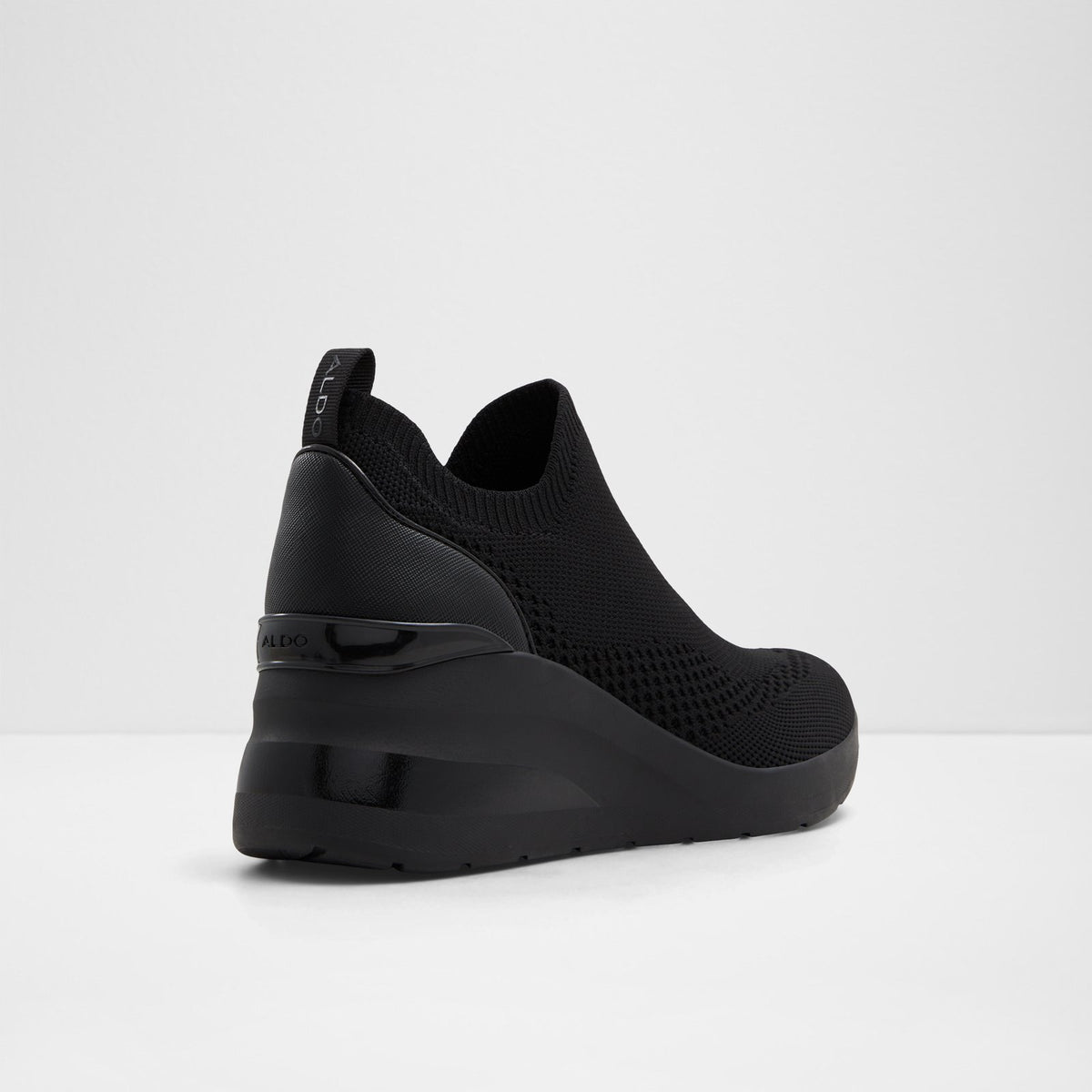 Sevan - Black (006) - image 1