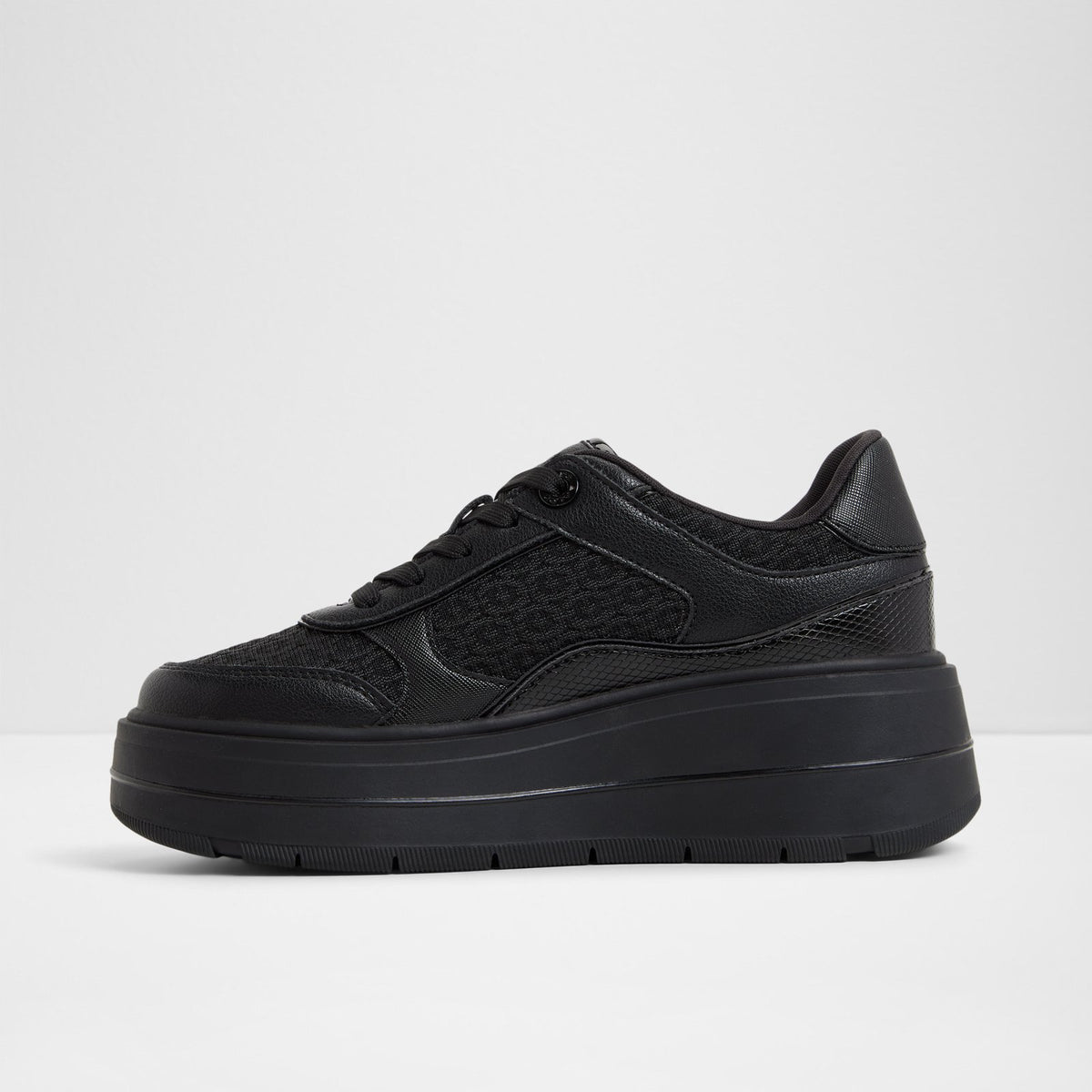 Whallian - Black - image 2